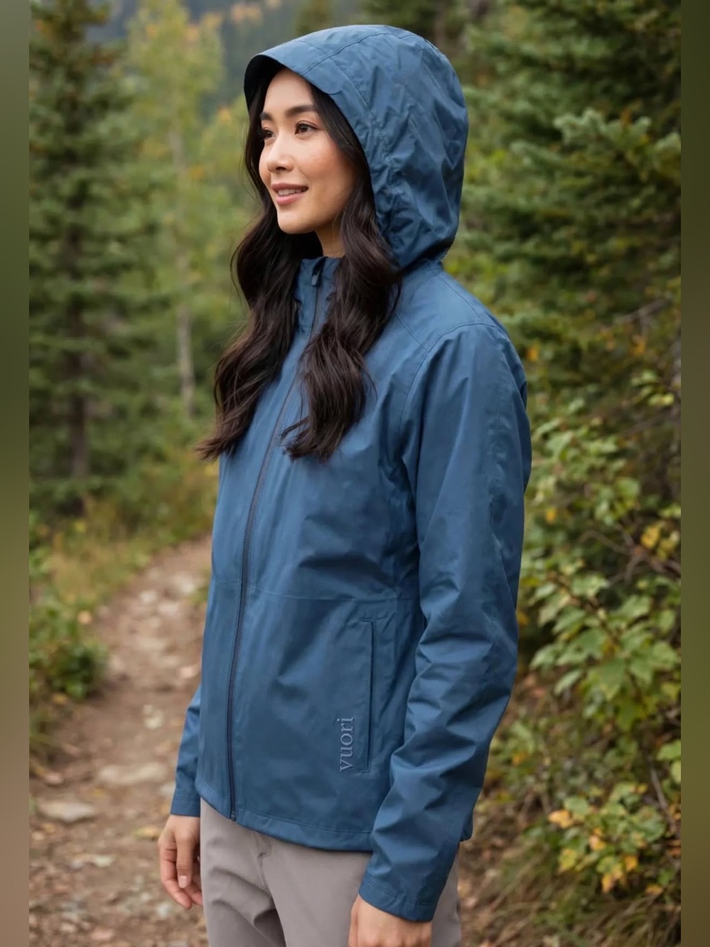 Vuori Blue Hooded Lightweight packable Rain Jacket Mens sm/ women’s large.